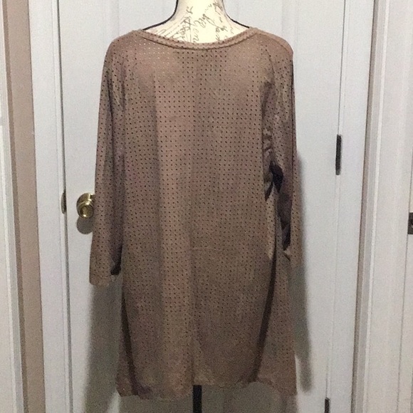 Taupe/Tan Tunic - Picture 3 of 3